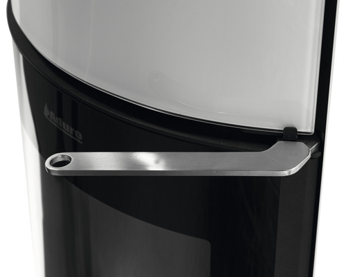 Vue détaillée d''un four avec poignée