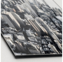 Acrylglasbild mit Schwarz-Weiß-Ansicht einer Stadt