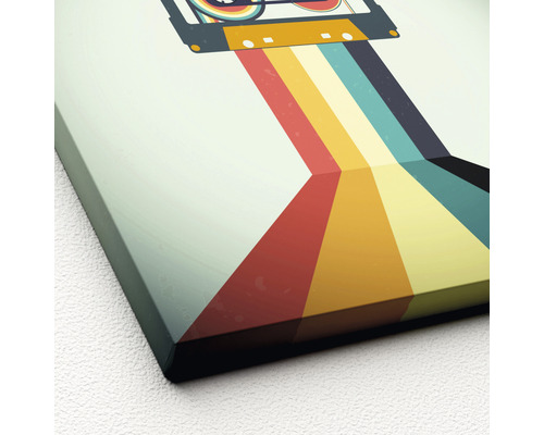 Leinwandbild mit Kassettenmotiv und bunten Streifen