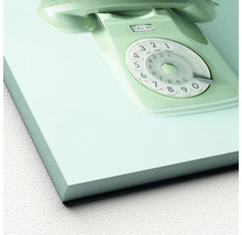 Gemälde mit Abbildung eines Retro-Telefons