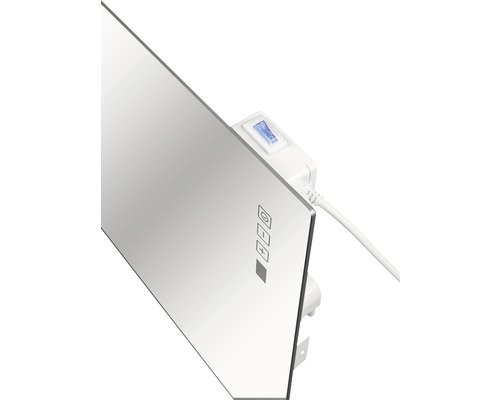 Vue détaillée d''un chauffage de miroir avec interrupteur et commandes