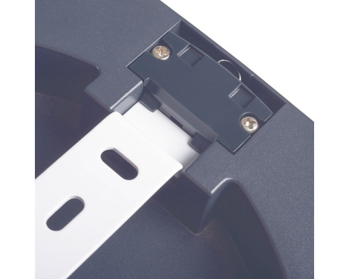 Detailansicht eines Befestigungsmechanismus mit Schrauben