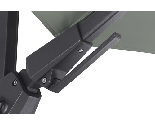 Detailansicht eines Sonnenschirms mit stabilem Gestell