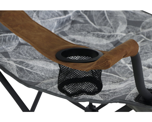 Vue détaillée d''une chaise de camping avec porte-gobelet
