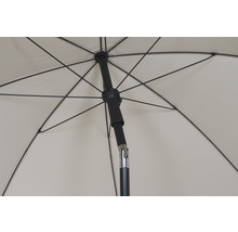 Vue détaillée d''un parasol ouvert avec pied de parasol