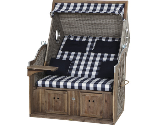 Strandkorb mit Stauraum, aus Holz und Rattan mit blau-weiss karierten Polstern und Markise