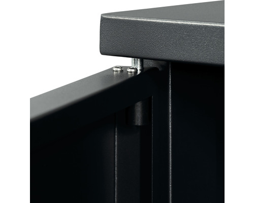 Vue détaillée d''une armoire métallique avec des vis