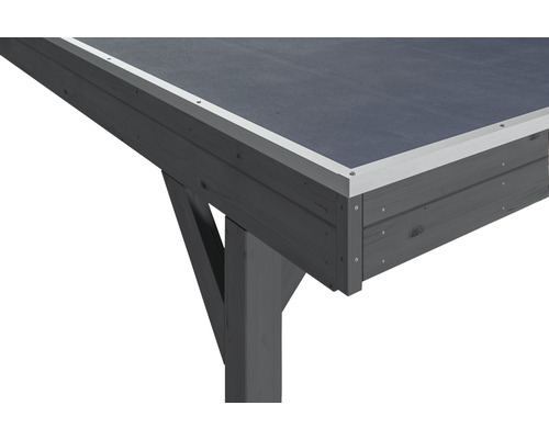 Detailansicht eines Holzpavillons mit Flachdach und Stützpfosten