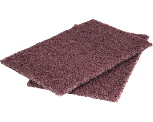 Deux tampons abrasifs pour les travaux de nettoyage