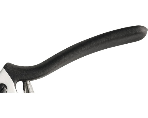 Gros plan de la poignée d''une clé serre-tube