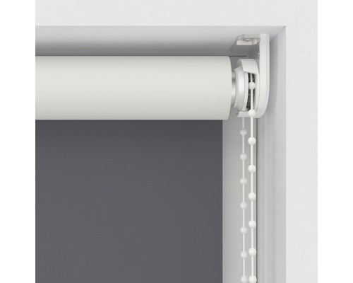 Store enrouleur avec chaînette pour obscurcir la fenêtre