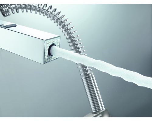 Robinet de cuisine avec tuyau de douche et jet d''eau