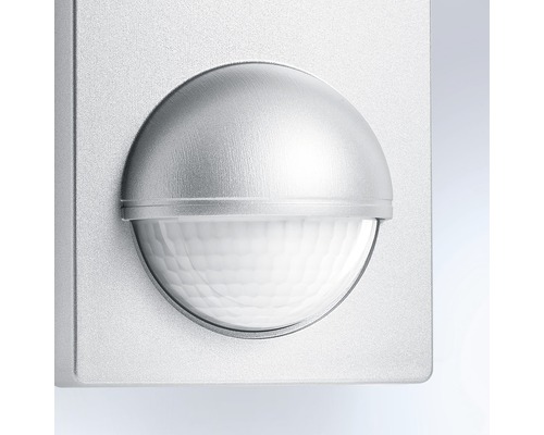 Nahaufnahme eines Bewegungsmelders für den Aussenbereich.