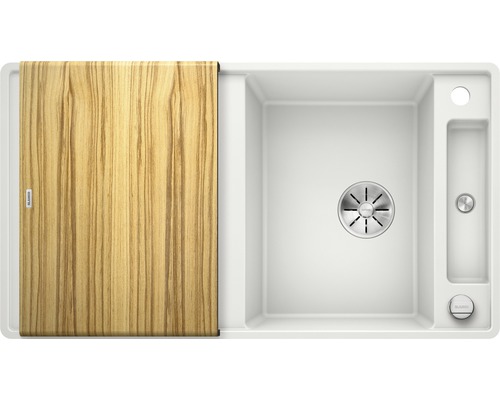 Spüle mit Schneidebrett