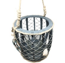 Dekorative Hängeleuchte im maritimen Stil mit Glaswindlicht