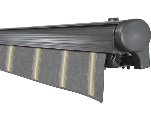 Markise mit grau gestreiftem Stoff