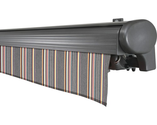 Markise mit Streifenmuster