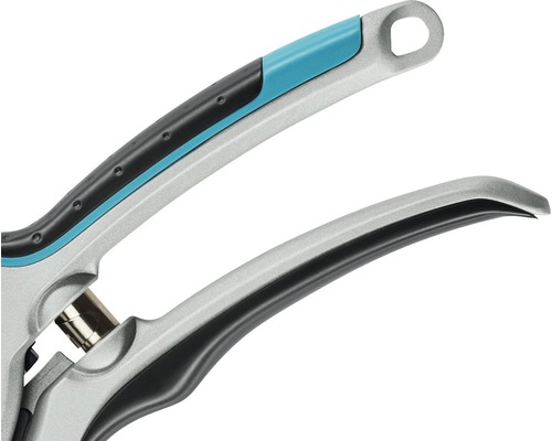 Gros plan sur un sécateur