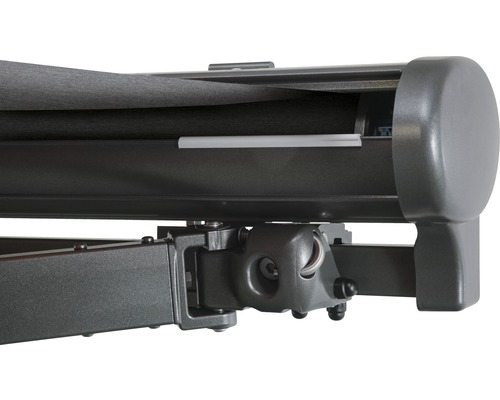 Vue détaillée d''un store banne à bras articulés