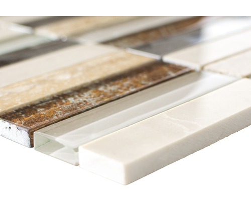 Gros plan d''une mosaïque avec différentes surfaces