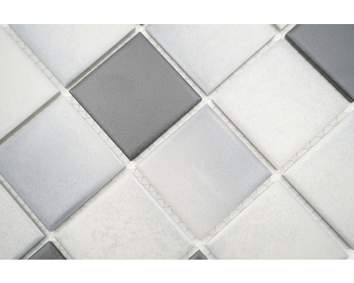 Vue détaillée de carreaux de mosaïque de forme carrée