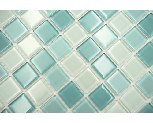 Gros plan de carreaux de mosaïque de verre carrés