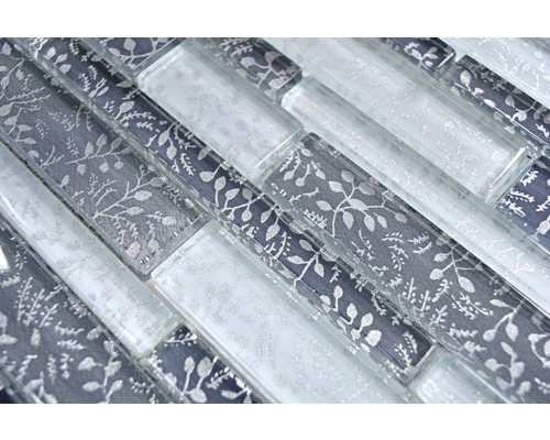 Mosaïque en verre avec motif floral