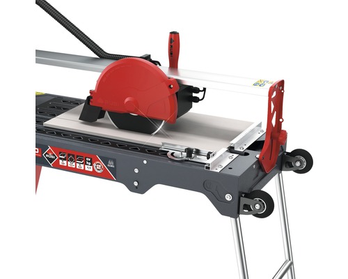 Fliesenschneider mit Fliesentisch