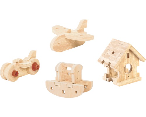 Divers jouets en bois, dont une moto, un avion, un train et une maison à oiseaux