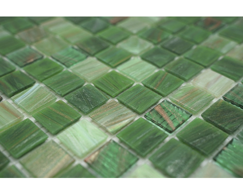 Gros plan de carreaux de mosaïque verts
