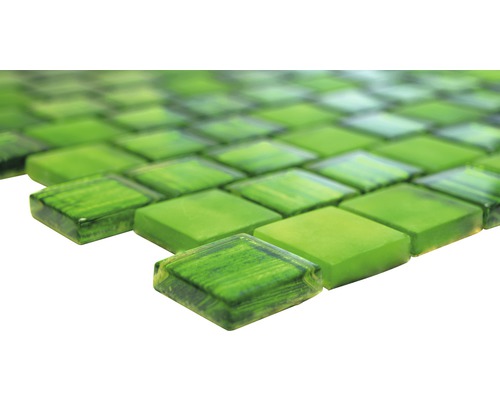 Détail de carreaux de mosaïque en verre vert