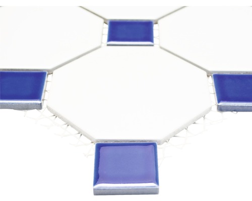 Keramikmosaikfliese mit quadratischen und achteckigen Elementen