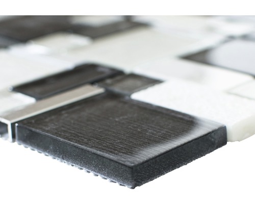 Mosaïque en verre et pierre naturelle