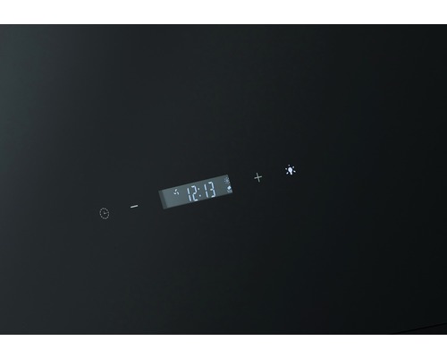 Panneau de commande d''une hotte aspirante avec affichage numérique et symboles de commande