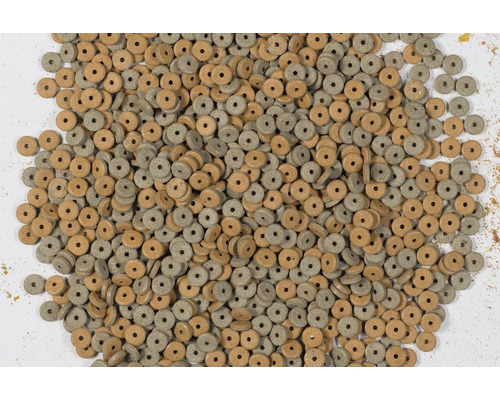 Viele hölzerne Abstandshalter für den Holzbau