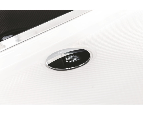 Detailaufnahme eines Waschbeckens mit Abfluss