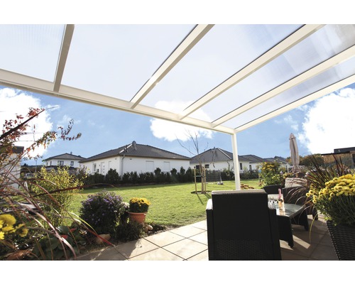 Toit de terrasse avec mobilier de jardin et vue sur le jardin