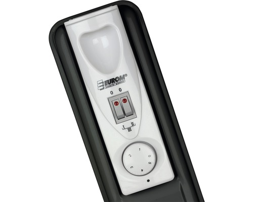 Bedienelemente eines Ölradiators mit Schaltern und Drehregler