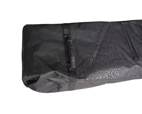 Schwarze Tragetasche mit Griff