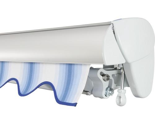 Vue détaillée d''un store avec un tissu rayé bleu et blanc