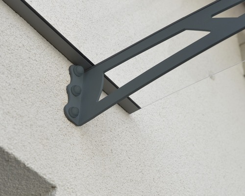 Gros plan d''un auvent de porte avec cadre et support mural