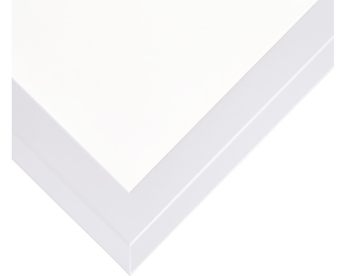 Detailansicht eines weißen Bilderrahmens