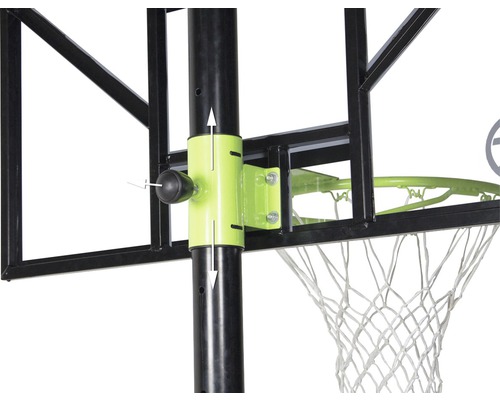 Vue détaillée d''un panier de basket avec réglage de la hauteur