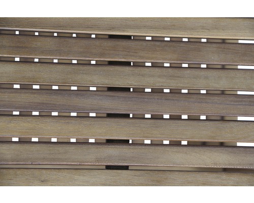 Vue détaillée de lattes en bois avec des espaces