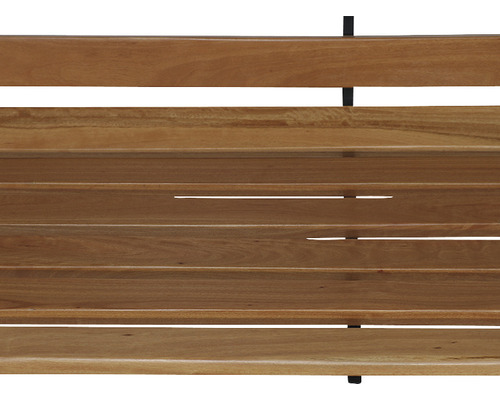 Detailansicht einer Holzbank mit Latten