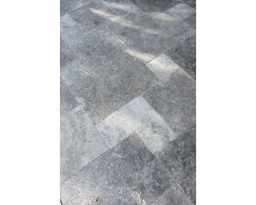 Revêtement de sol en carreaux de pierre naturelle