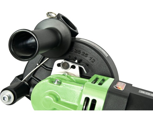 Détail d''une meuleuse d''angle avec capot d''aspiration