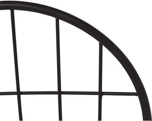 Gros plan d''un arc de treillis métallique noir