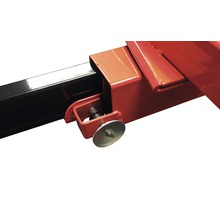 Vue détaillée du dispositif de blocage d''un pont élévateur