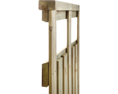 Vue détaillée d''un élément de clôture de jardin en bois